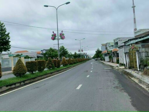 Đất mặt tiền Nguyễn Văn Tiếp, thị trấn Bến Lức, Long An