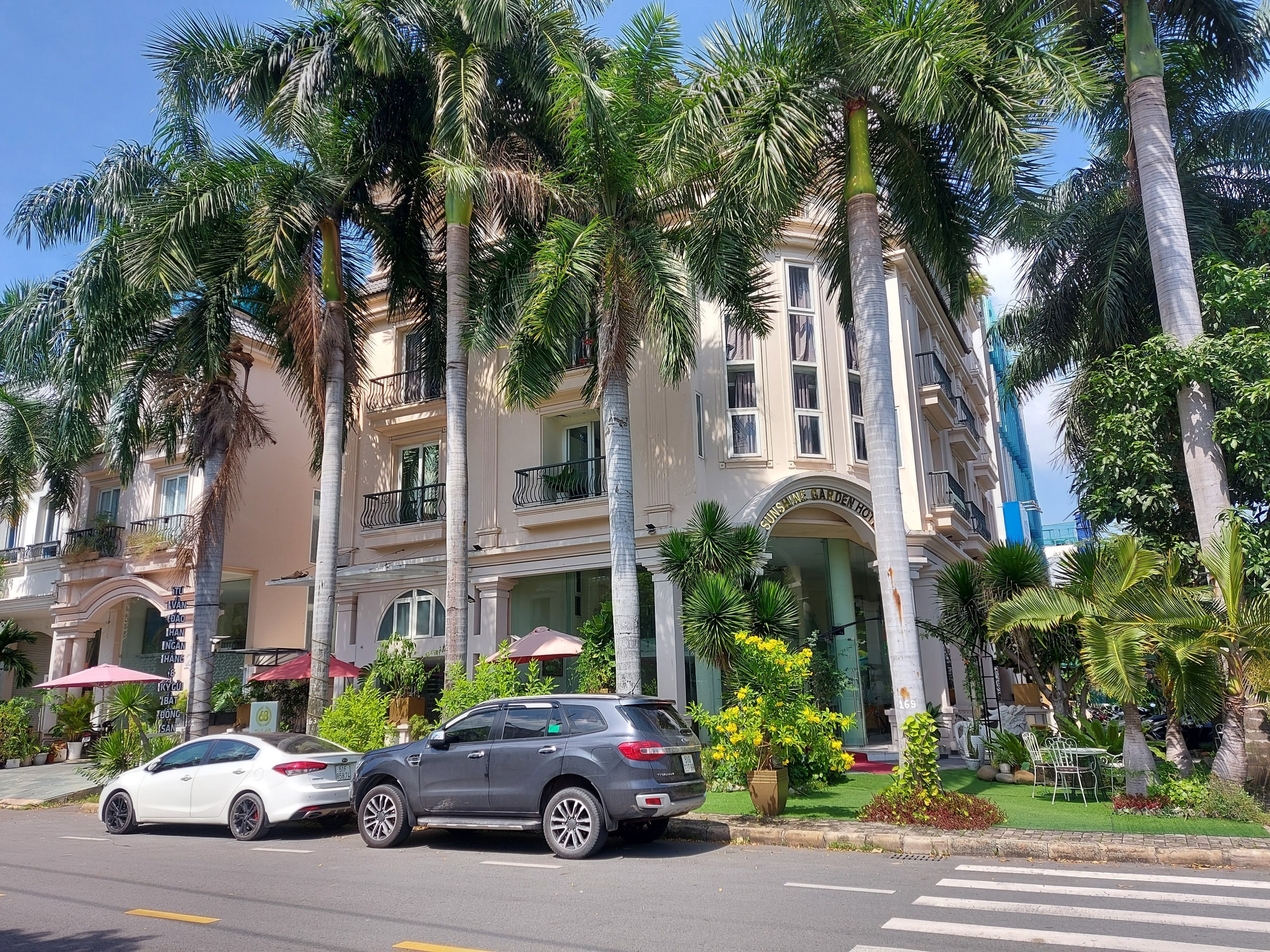 Khách sạn Nam Thông Phú Mỹ Hưng, Quận 7