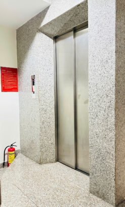 Tòa nhà căn hộ dịch vụ Phú Mỹ Hưng, Quận 7