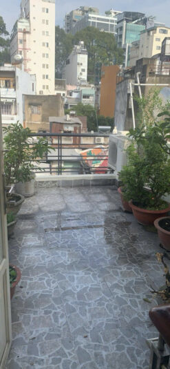 Nhà hẻm Lê Thị Riêng, Phường Bến Thành, Quận 1