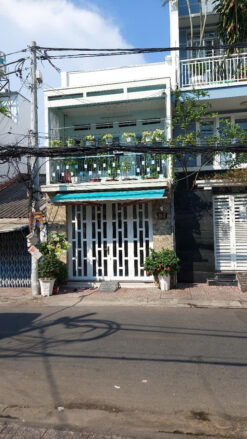 Nhà mặt tiền kinh doanh 97 Phong Phú, Phường 11, Quận 8