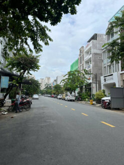 Nhà phố khách sạn Phan Khiêm Ích, Phú Mỹ Hưng, Quận 7