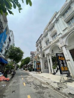 Tòa nhà căn hộ dịch vụ KDC Trung Sơn, Bình Chánh