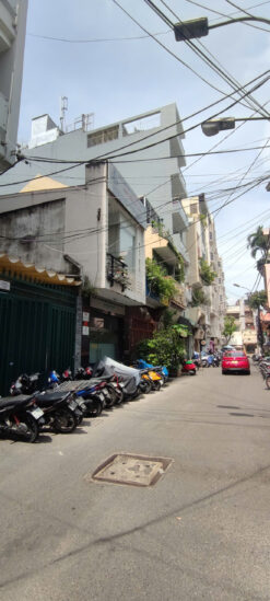 Nhà phố Lê Thị Hồng Gấm, Quận 1