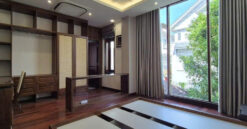 Biệt thự đường số 17 KDC Sadeco ven sông, Quận 7