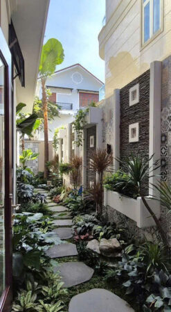 Biệt thự đường số 17 KDC Sadeco ven sông, Quận 7