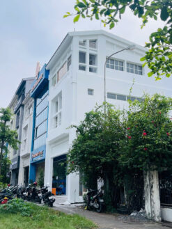 Nhà mặt tiền Nguyễn Văn Linh, Phú Mỹ Hưng, Quận 7