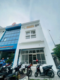 Nhà mặt tiền Nguyễn Văn Linh, Phú Mỹ Hưng, Quận 7