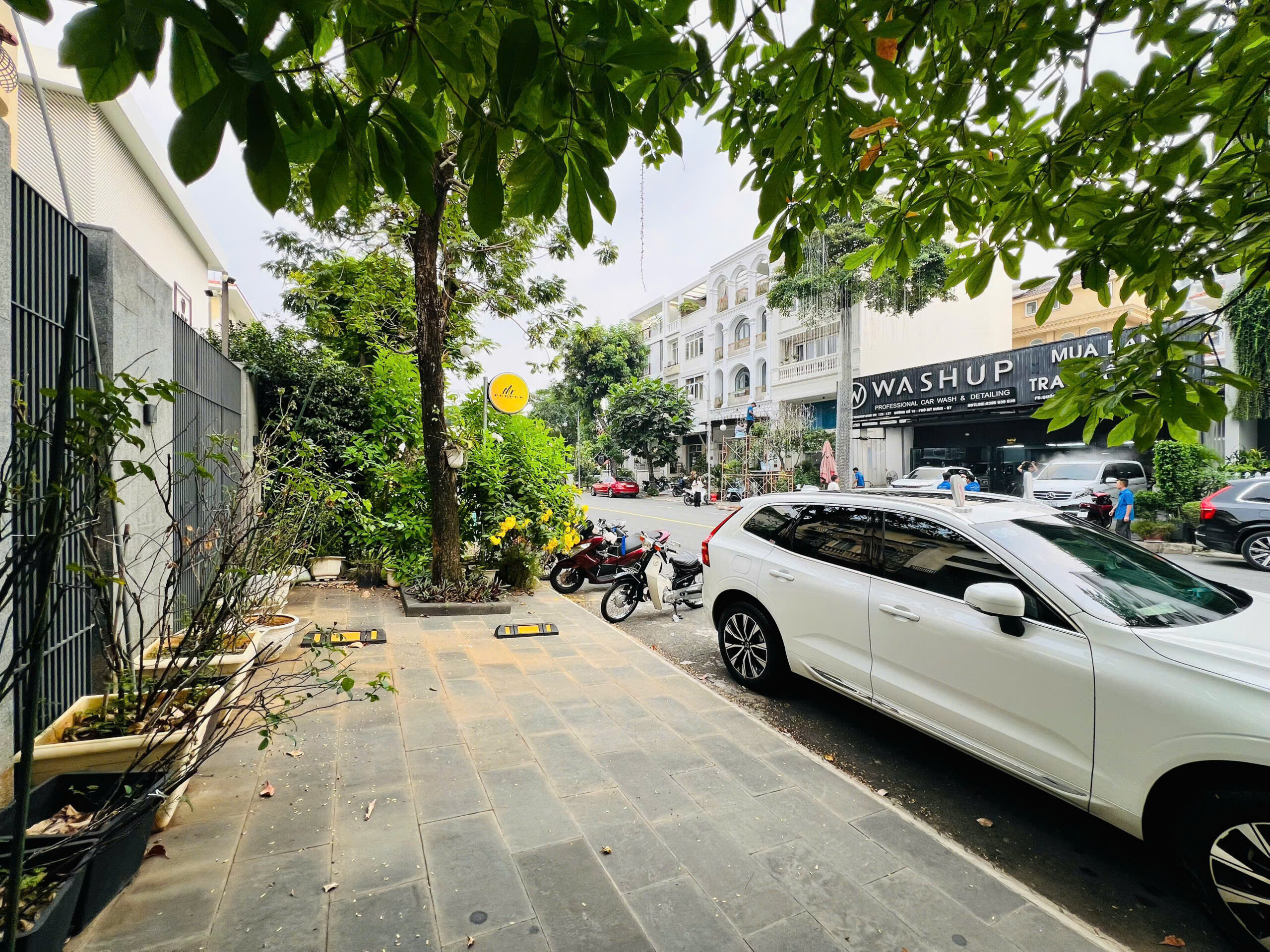 Biệt thự song lập 212 Mỹ Kim 2 Phú Mỹ Hưng, Quận 7