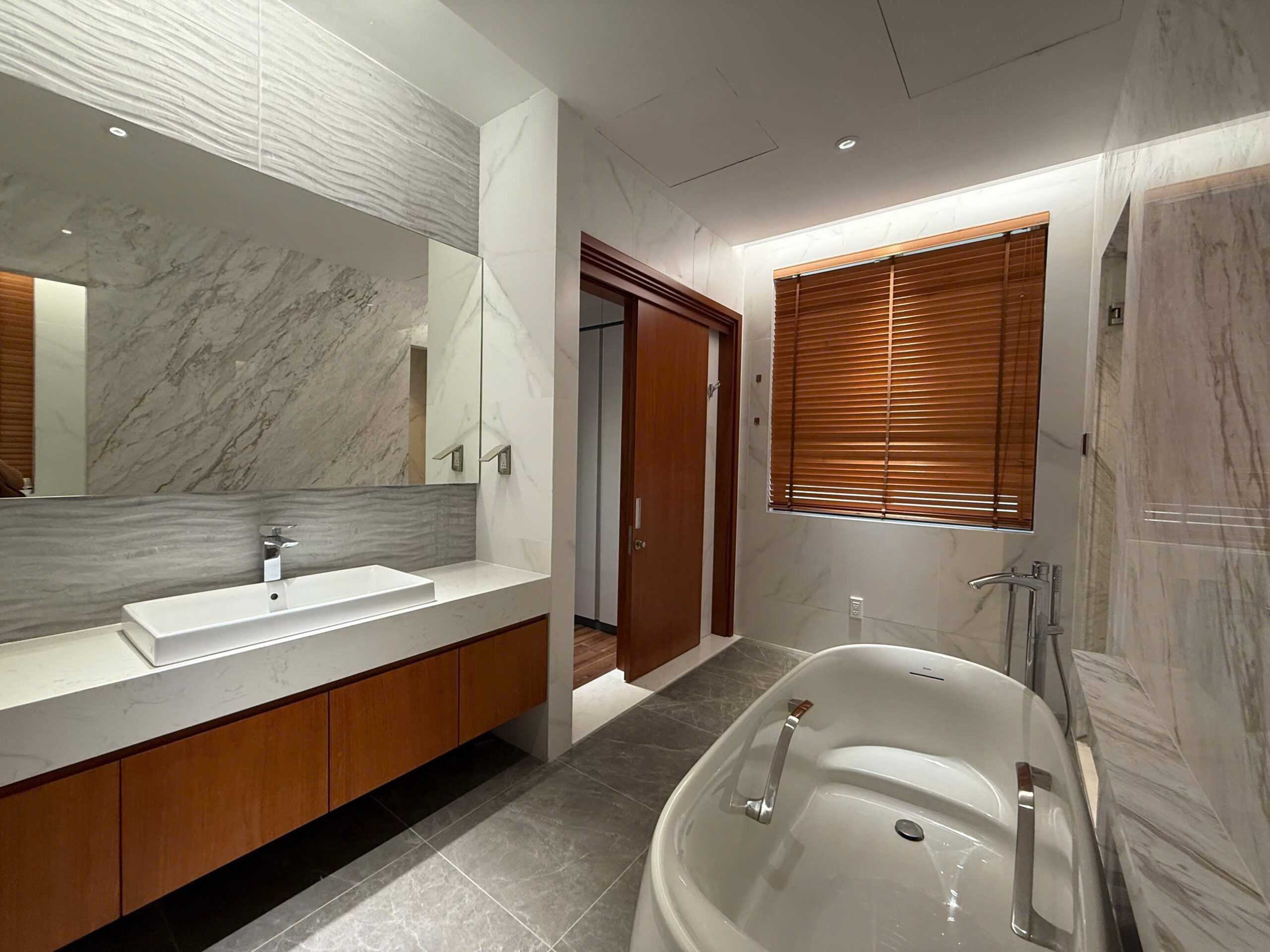 Biệt thự song lập 212 Mỹ Kim 2 Phú Mỹ Hưng, Quận 7