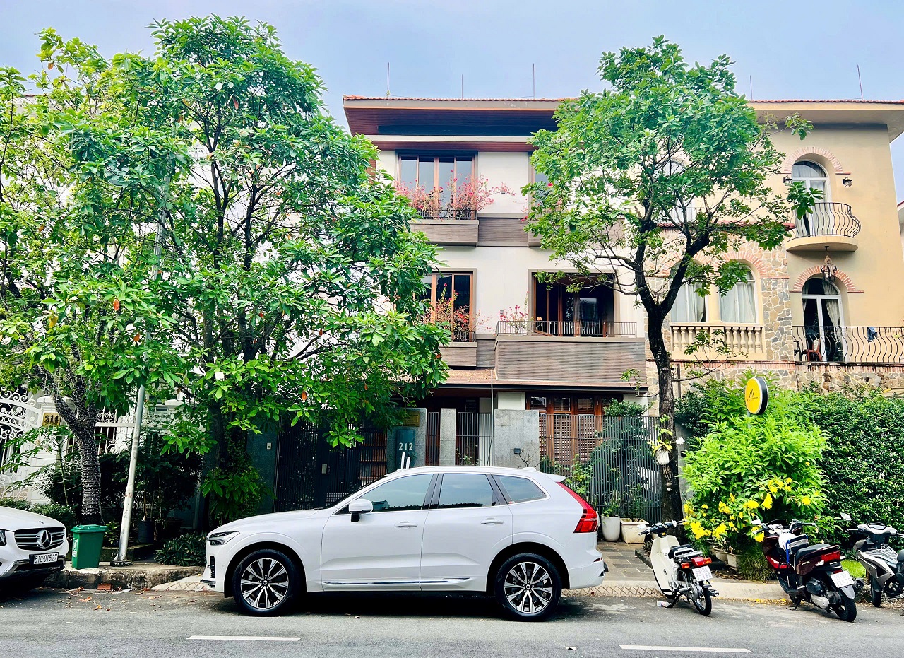 Biệt thự song lập 212 Mỹ Kim 2 Phú Mỹ Hưng, Quận 7