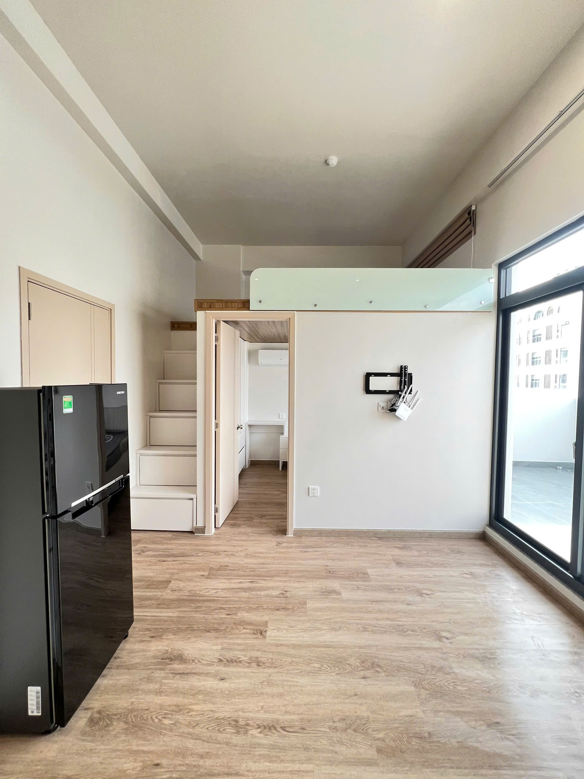 Tòa nhà căn hộ dịch vụ đường Lý Phục Man, Phường Bình Thuận, Quận 7