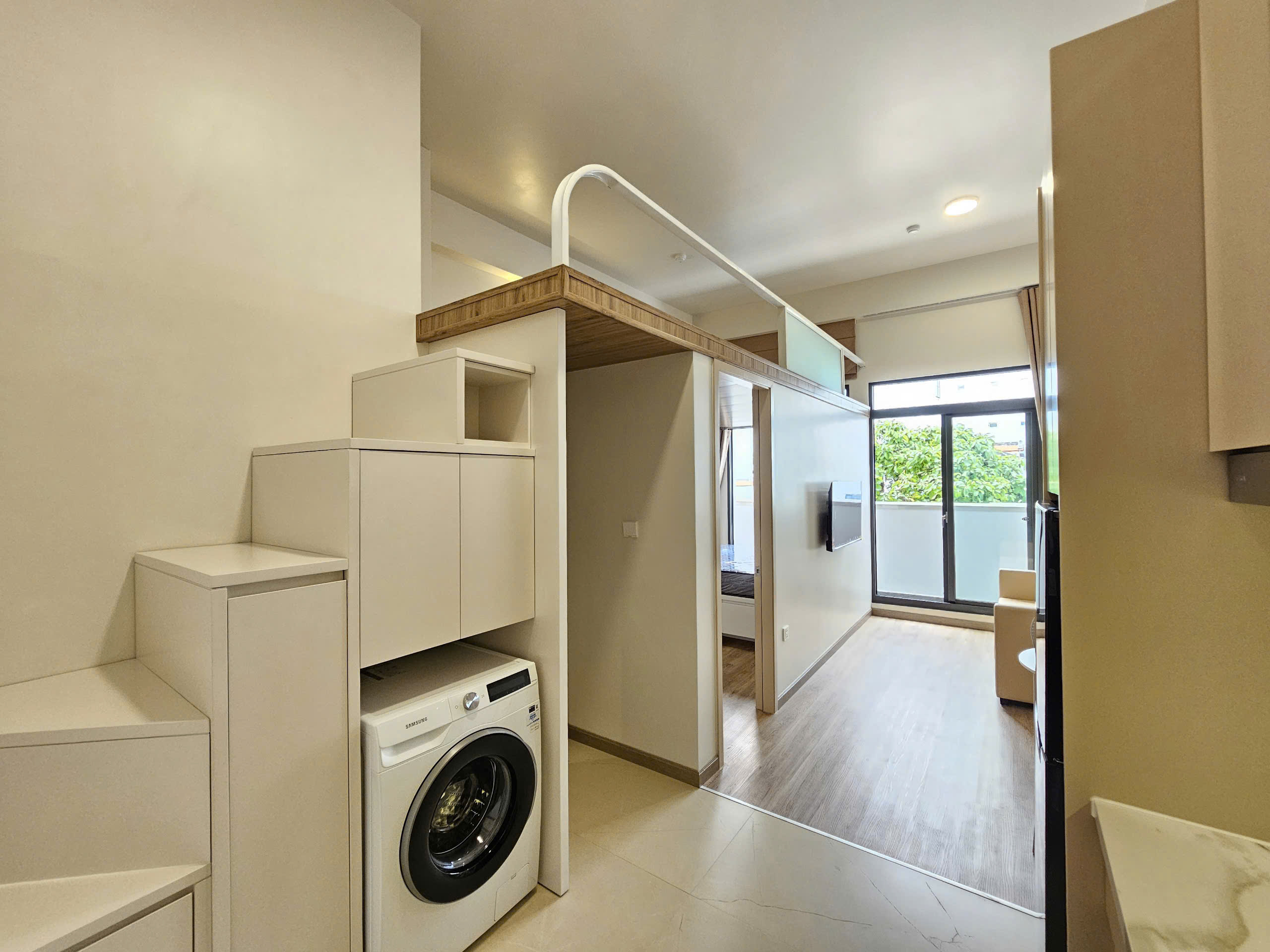 Tòa nhà căn hộ dịch vụ đường Lý Phục Man, Phường Bình Thuận, Quận 7