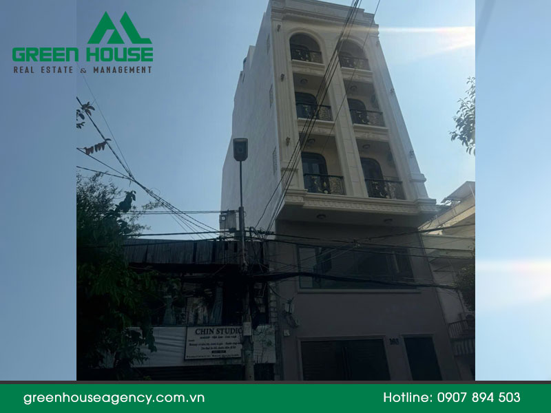 Toà nhà căn hộ dịch vụ phường Tân Quy, quận 7, TP.HCM