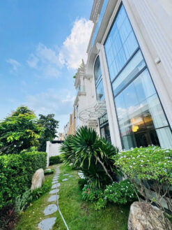 Biệt thự Nam Thông 2 Phú Mỹ Hưng, Quận 7