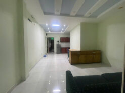 Tòa nhà căn hộ dịch vụ Ung Văn Khiêm, Phường 25, Bình Thạnh