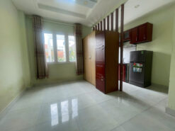 Tòa nhà căn hộ dịch vụ Ung Văn Khiêm, Phường 25, Bình Thạnh