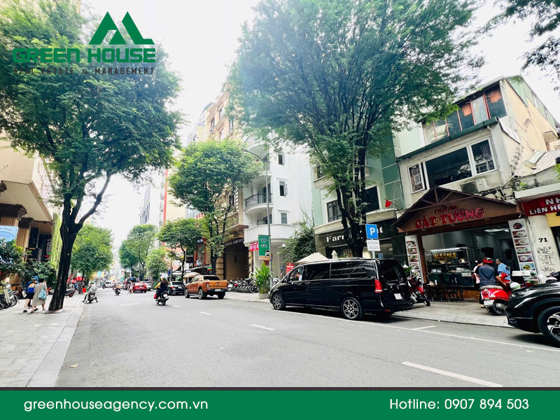 Nhà mặt tiền Thủ Khoa Huân, P.Bến Thành, Quận 1