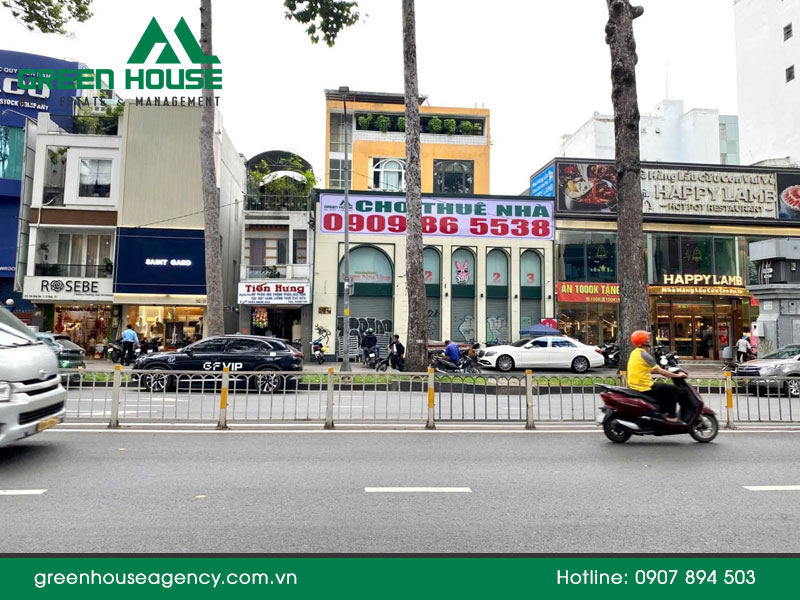 Nhà mặt tiền Trần Hưng Đạo Quận 1