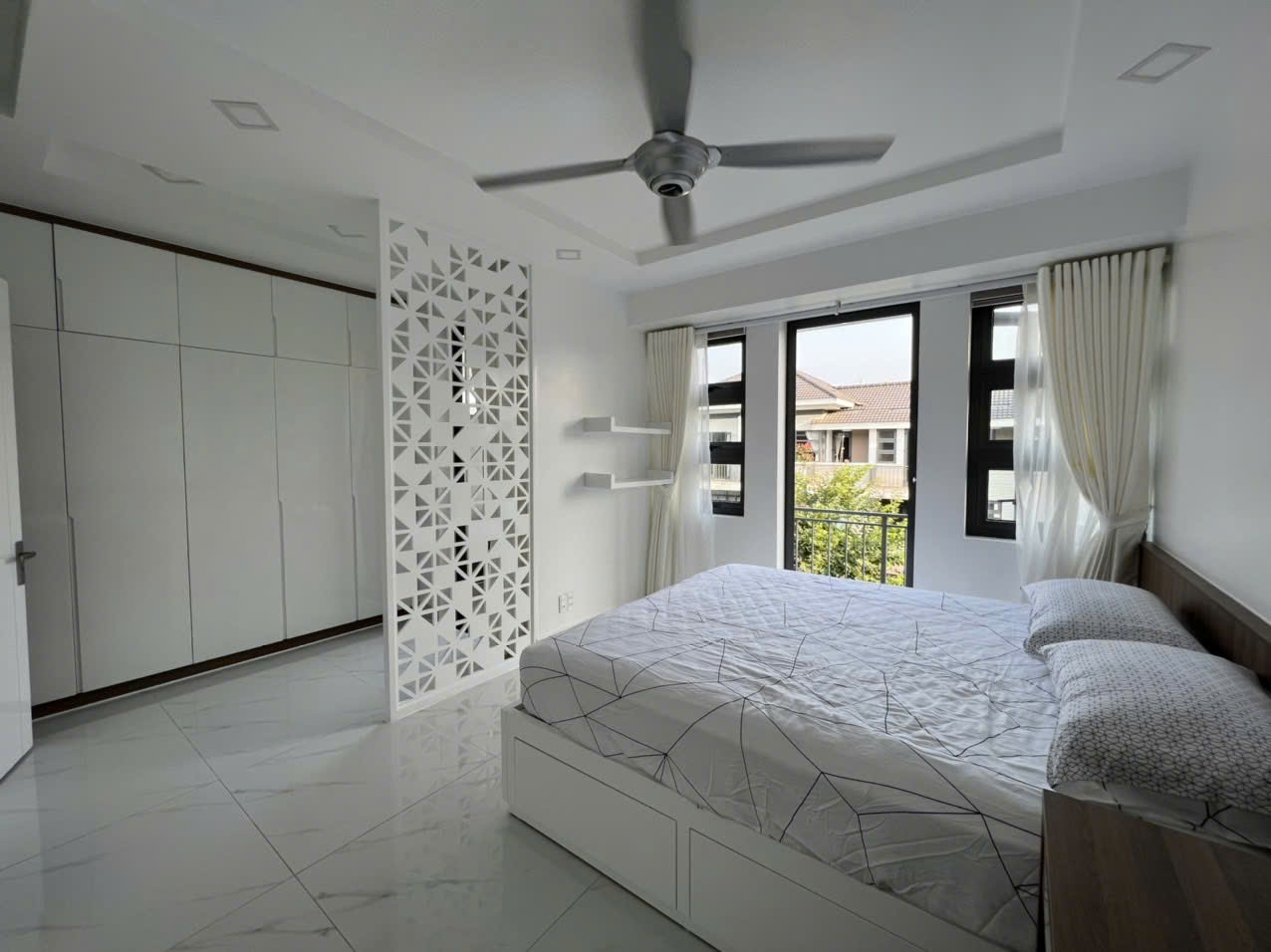 Nhà liên kế Lavila Phước Kiển, Nhà Bè