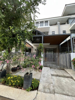 Nhà liên kế Lavila Phước Kiển, Nhà Bè