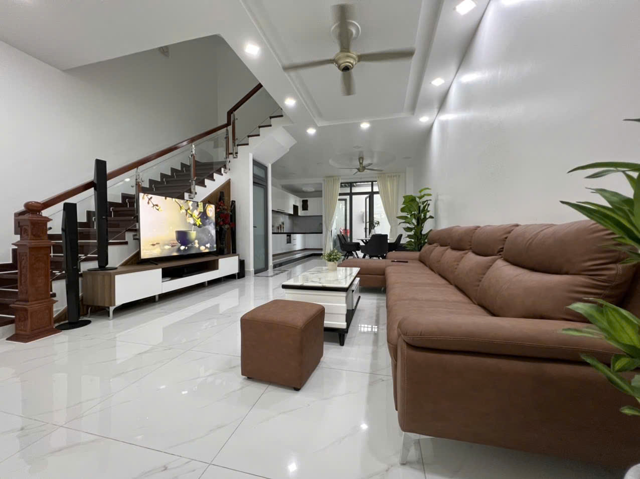 Nhà liên kế Lavila Phước Kiển, Nhà Bè