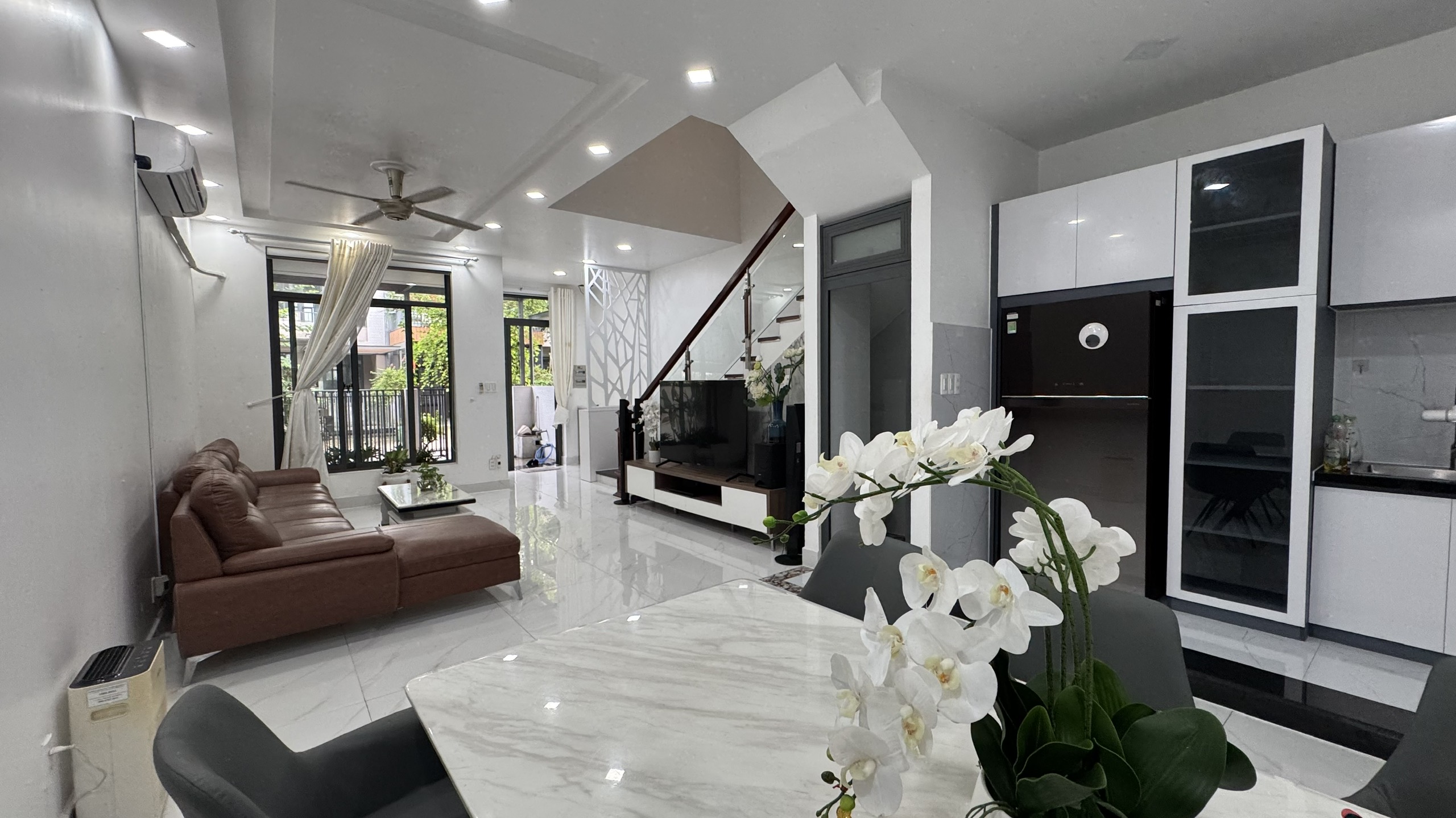 Nhà liên kế Lavila Phước Kiển, Nhà Bè