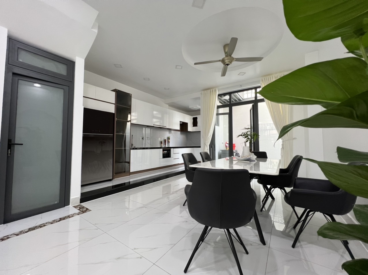 Nhà liên kế Lavila Phước Kiển, Nhà Bè