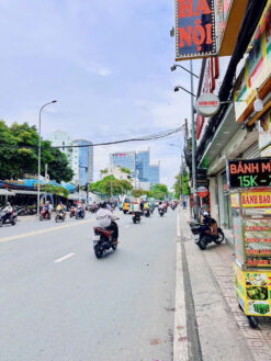 Nhà mặt tiền Phường 11, Quận 3
