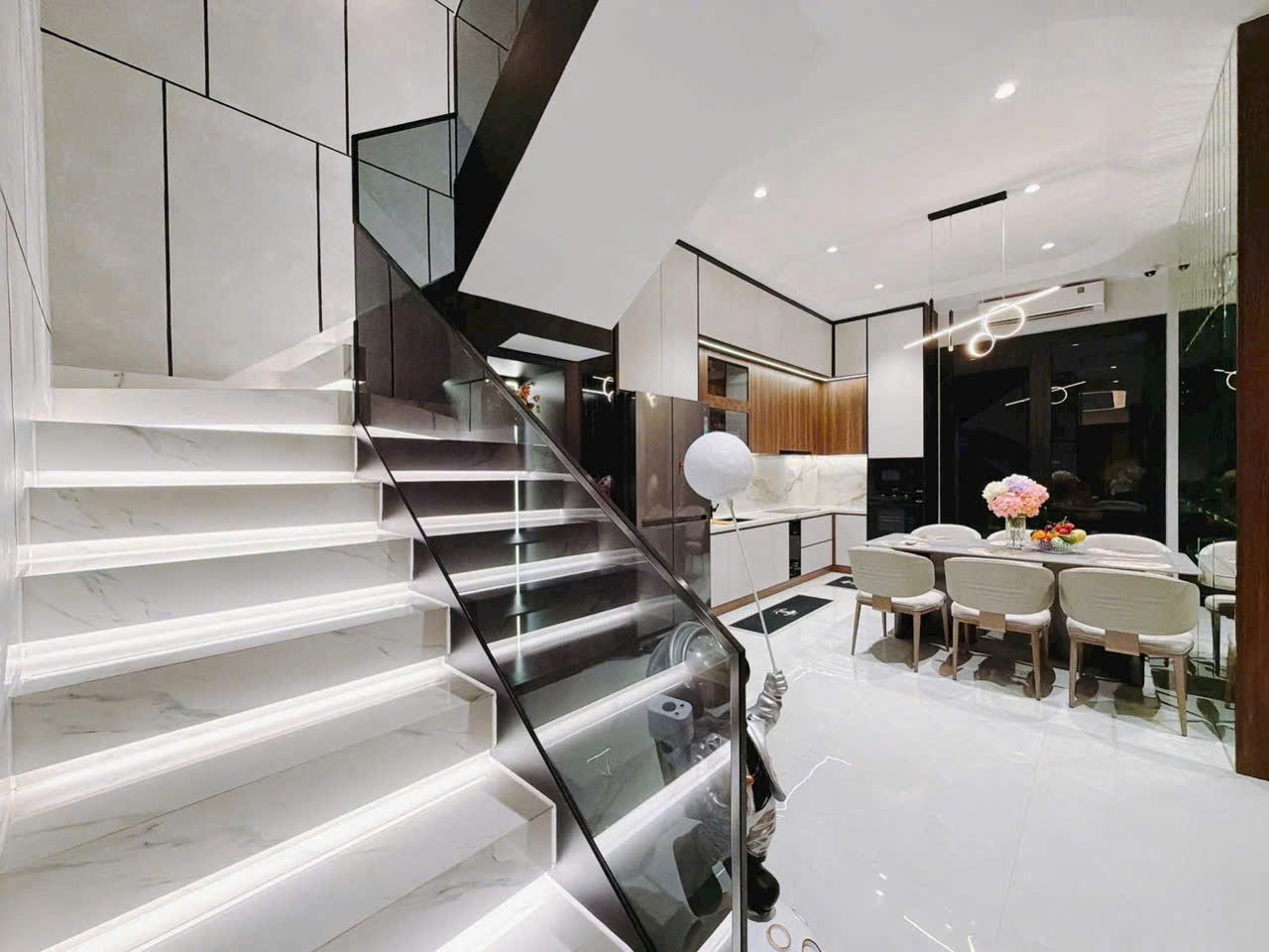 Nhà mặt tiền khu Tân Quy Đông, Phường Tân Phong, Quận 7