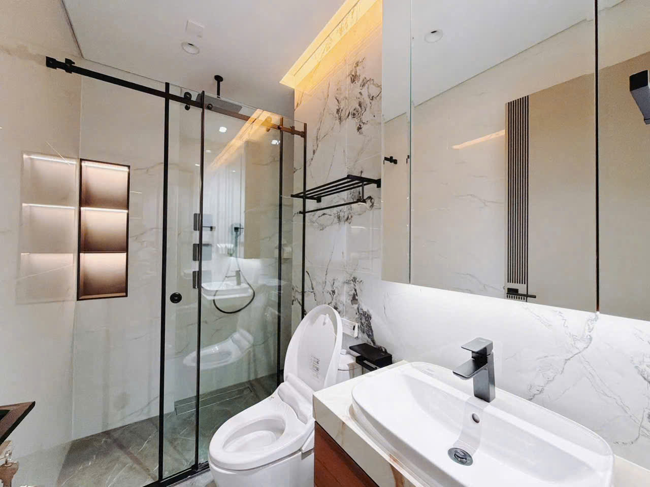 Nhà mặt tiền khu Tân Quy Đông, Phường Tân Phong, Quận 7