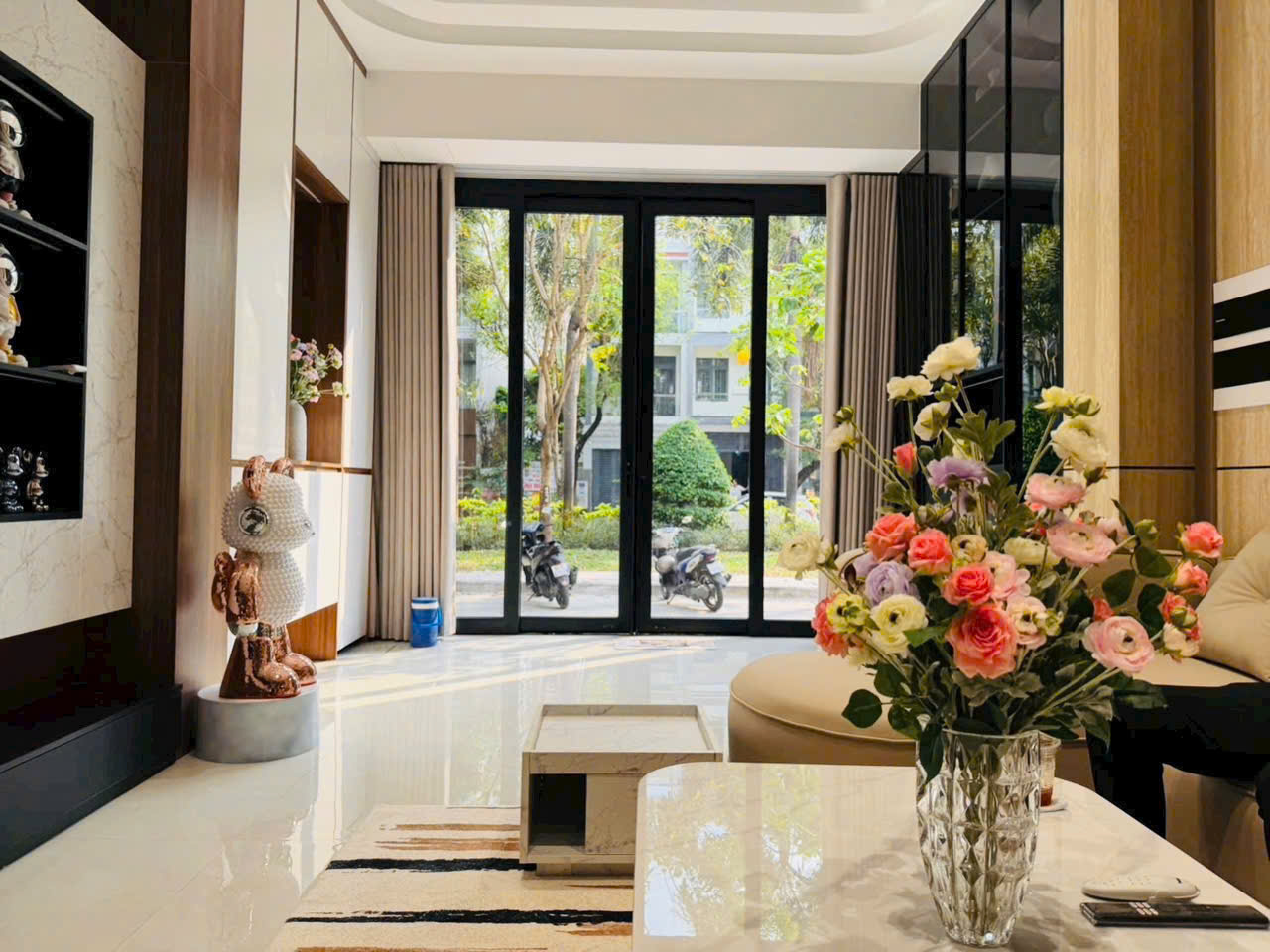 Nhà mặt tiền khu Tân Quy Đông, Phường Tân Phong, Quận 7