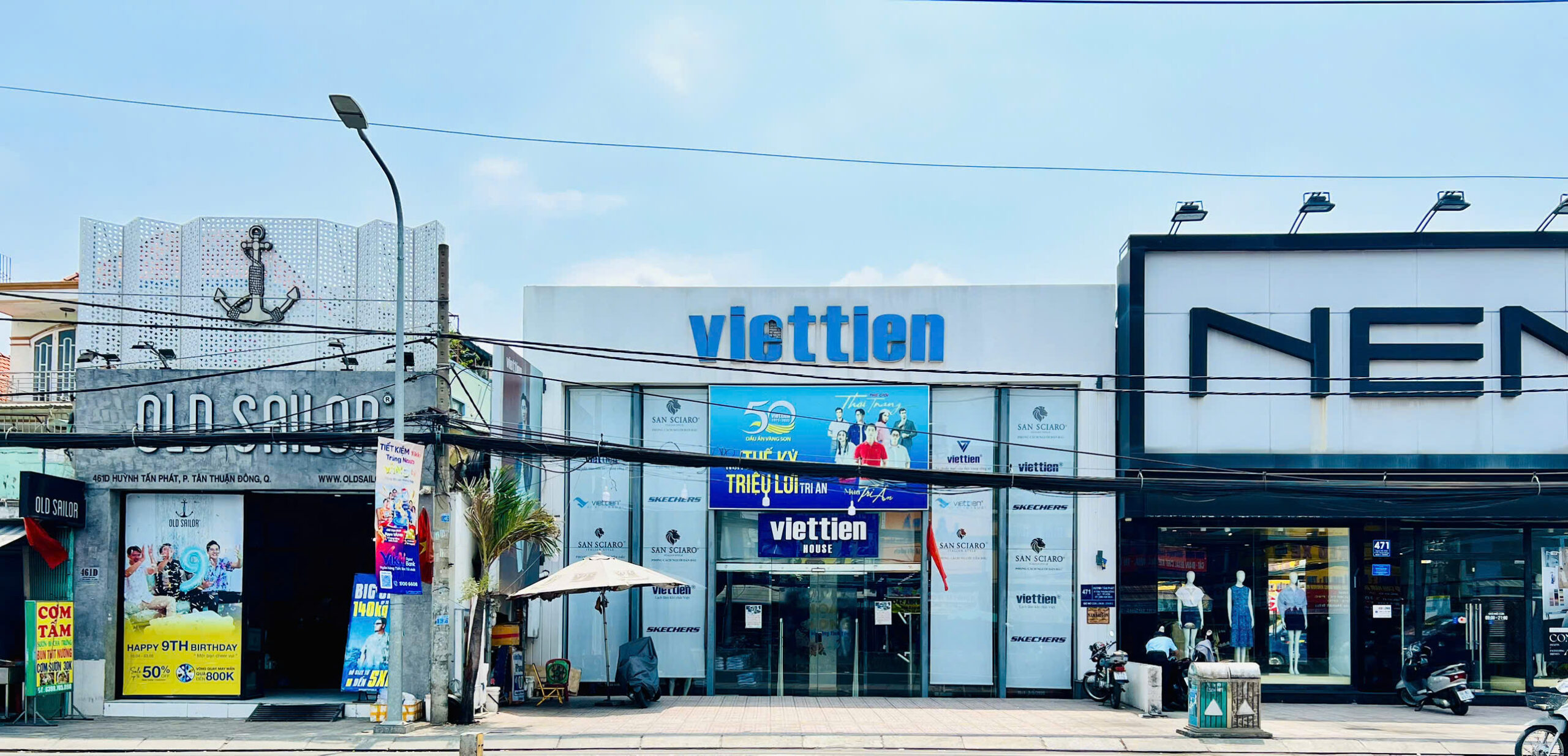 Nhà phố kinh doanh 471 Huỳnh Tấn Phát, Quận 7