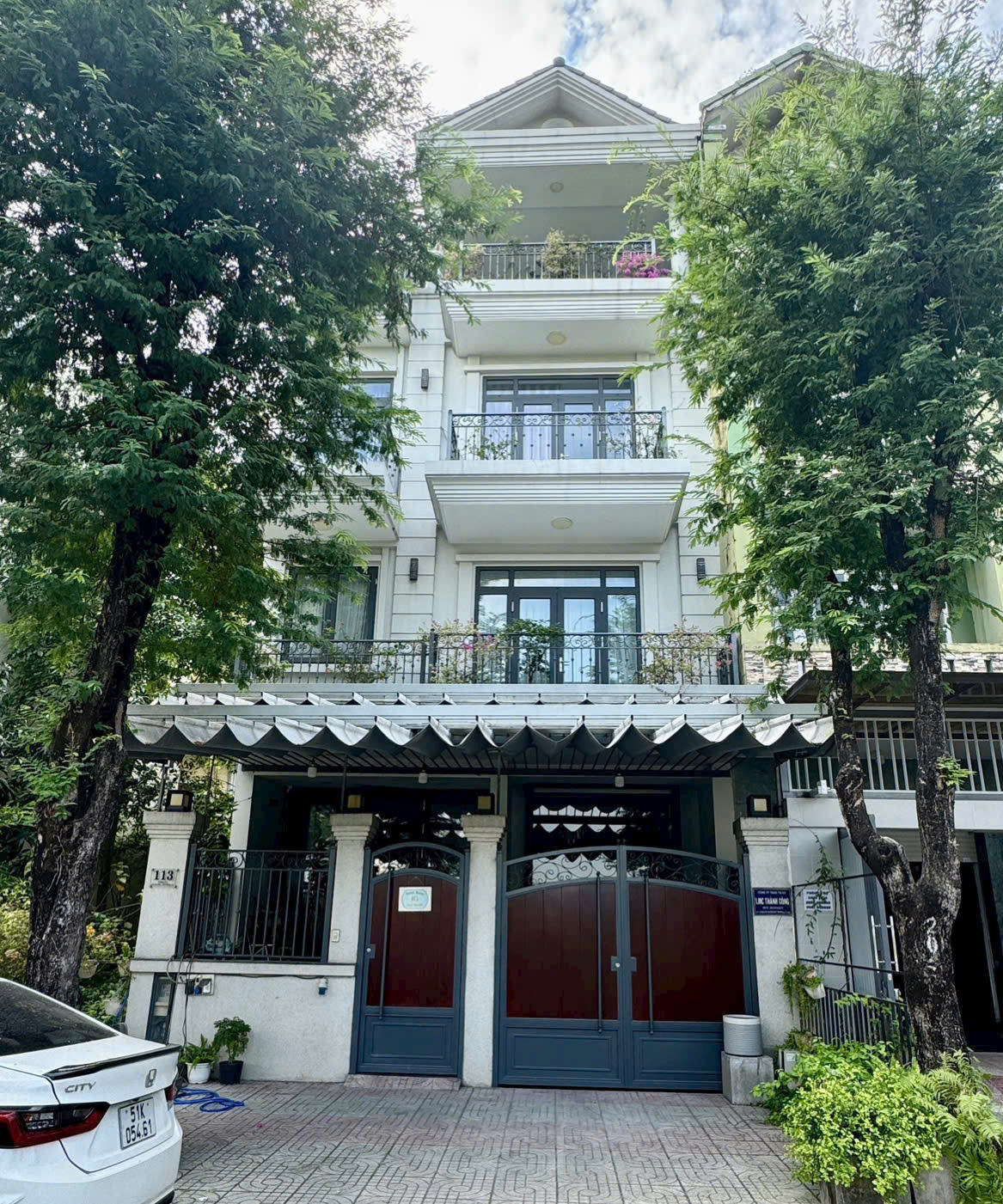 Tòa nhà KDC Sadeco Ven Sông, Phường Tân Phong, Quận 7