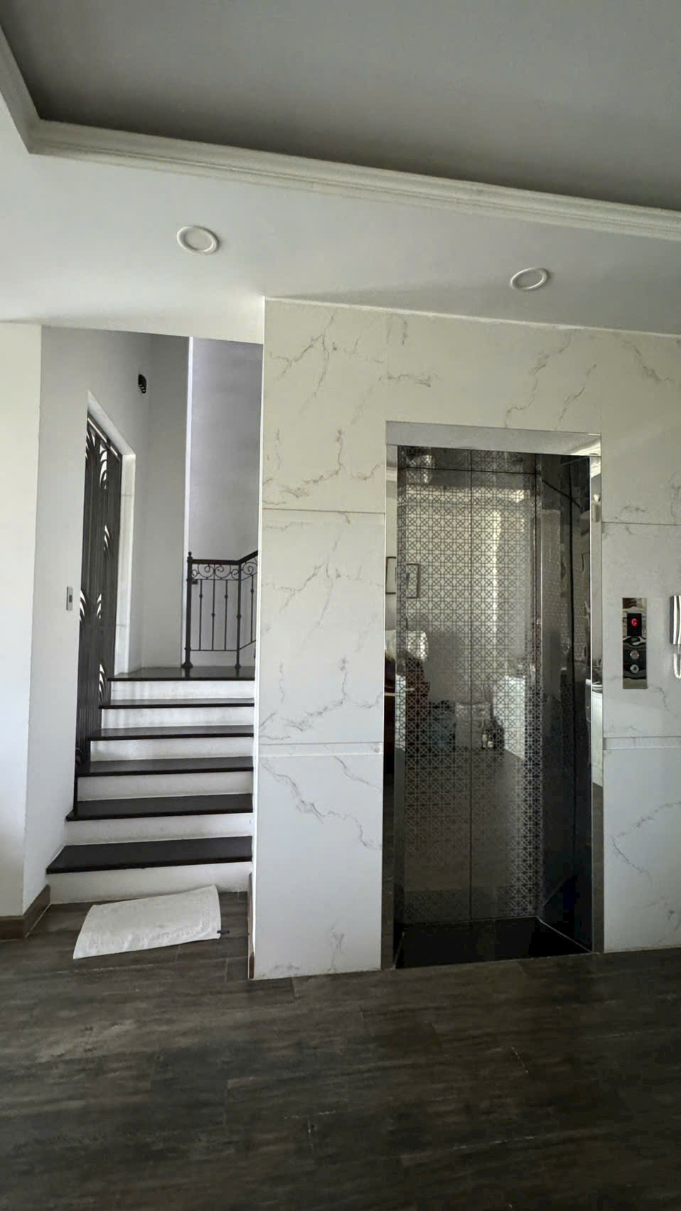 Tòa nhà KDC Sadeco Ven Sông, Phường Tân Phong, Quận 7
