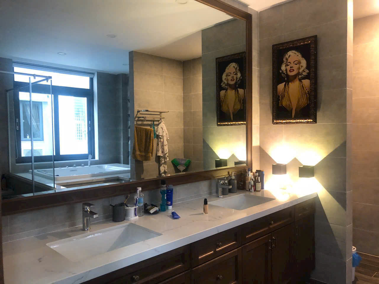 Tòa nhà KDC Sadeco Ven Sông, Phường Tân Phong, Quận 7