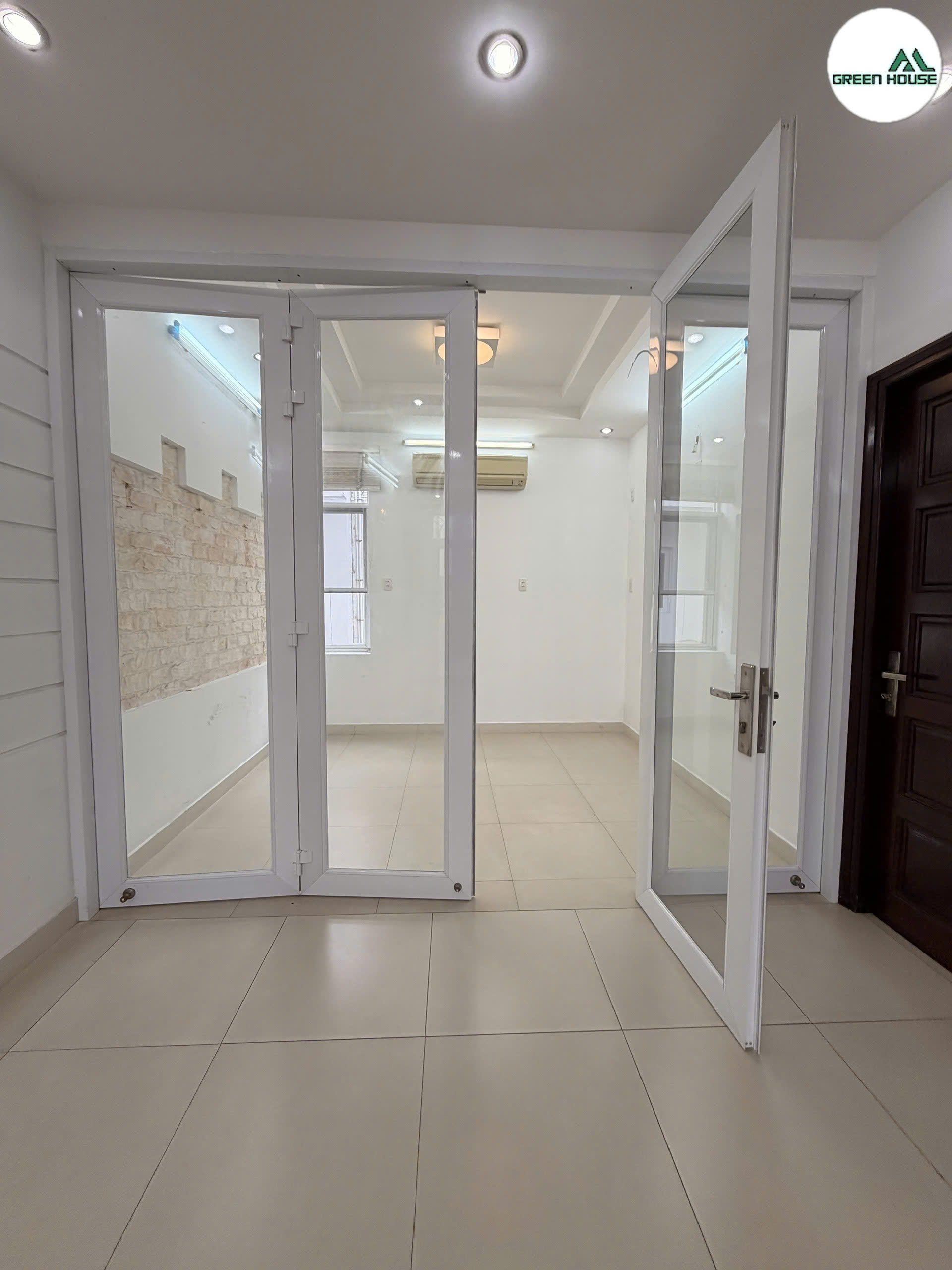 Cho thuê biệt thự Phú Mỹ Hưng, Khu Nam Đô, Diện tích: 144m²(8x18m), 4 tầng, 7pn, cạnh Công Viên 2ha, gần các trường Canada, Nhật, Hàn, Đài Bắc - Ảnh 15