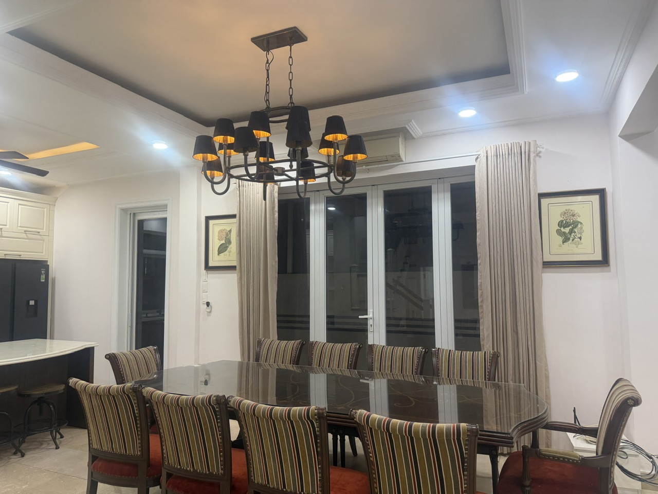 Cho thuê biệt thự mỹ kim 2 phú mỹ hưng, Có thang máy, Diện tích: 180,5m2 (9,5x19m), 3 tầng, đầy đủ nội thất cao cấp, 4pn, 1 phòng làm việc, cạnh bên công viên Hồ Bán Nguyệt, Cầu Ánh Sao, Bến Du Thuyền "Saigon South Marina Club" - Ảnh 7