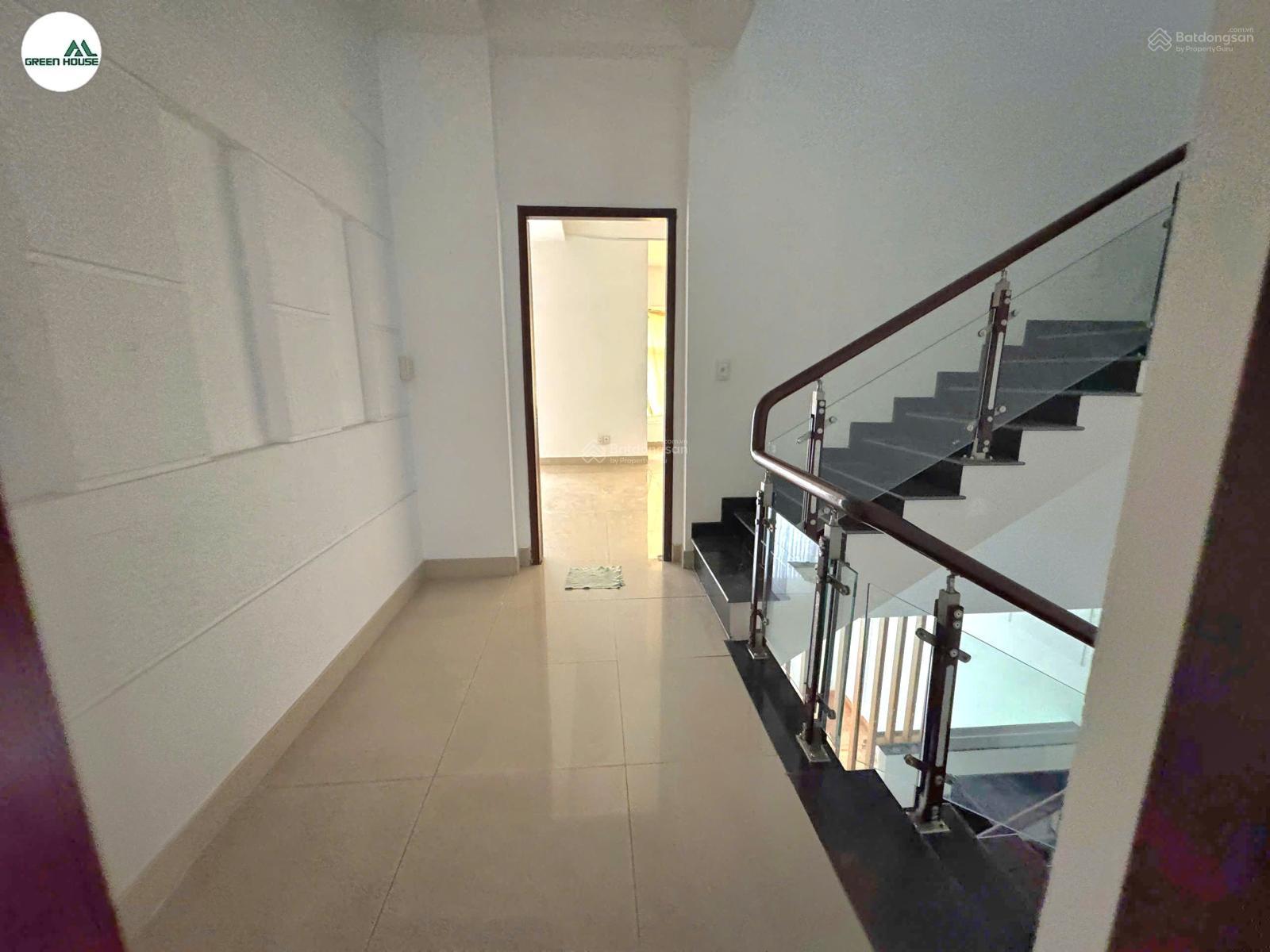 Cho thuê biệt thự Phú Mỹ Hưng, khu Mỹ Thái 1, đường C, diện tích: 126m²(7x18m) đường lớn 21m, đối diện công viên 2ha, nhà ít nội thất - Ảnh 14