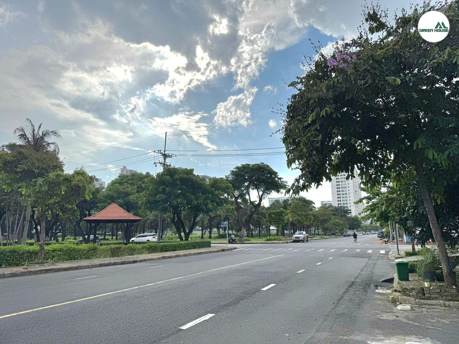Cho thuê biệt thự Phú Mỹ Hưng, khu Mỹ Thái 1, đường C, diện tích: 126m²(7x18m) đường lớn 21m, đối diện công viên 2ha, nhà ít nội thất - Ảnh 4