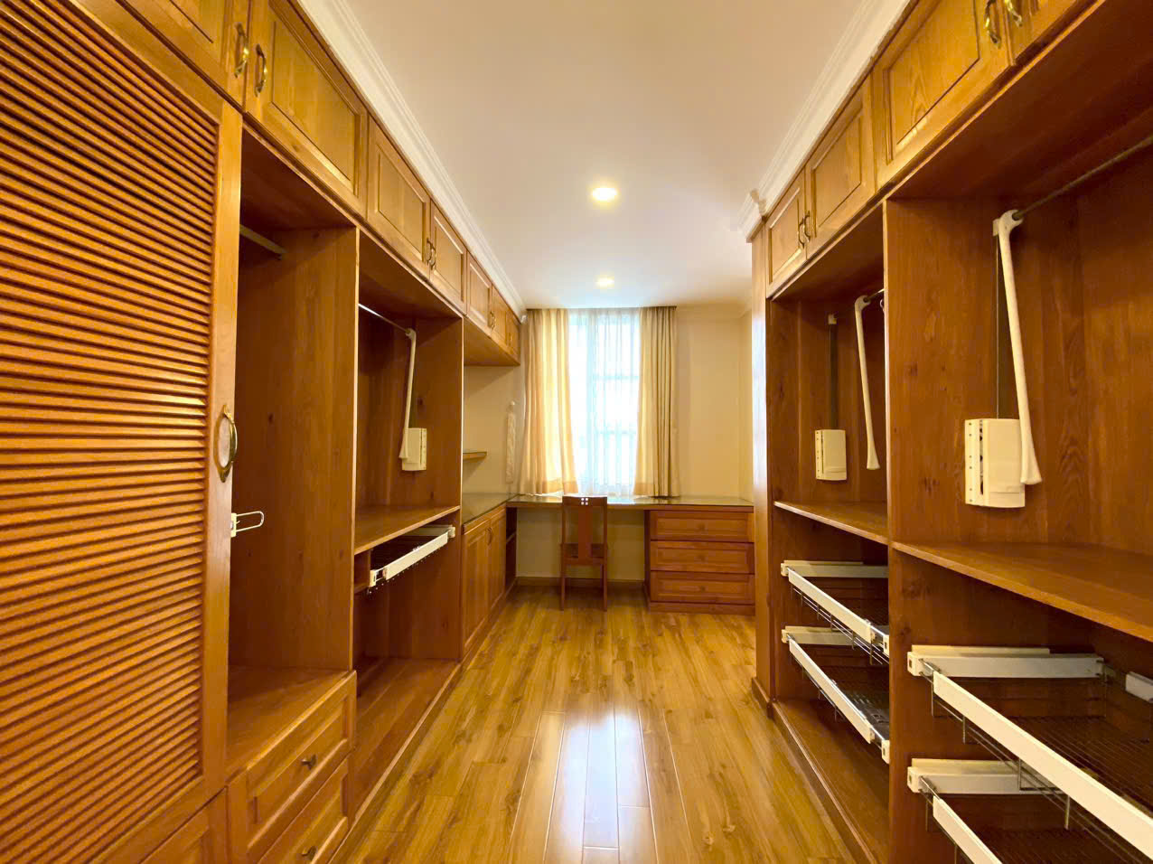 Cho thuê biệt thự Đơn Lập Phú Mỹ Hưng, Khu phố Mỹ Văn 2 đường 19, cạnh công viên 2ha - Ảnh 16