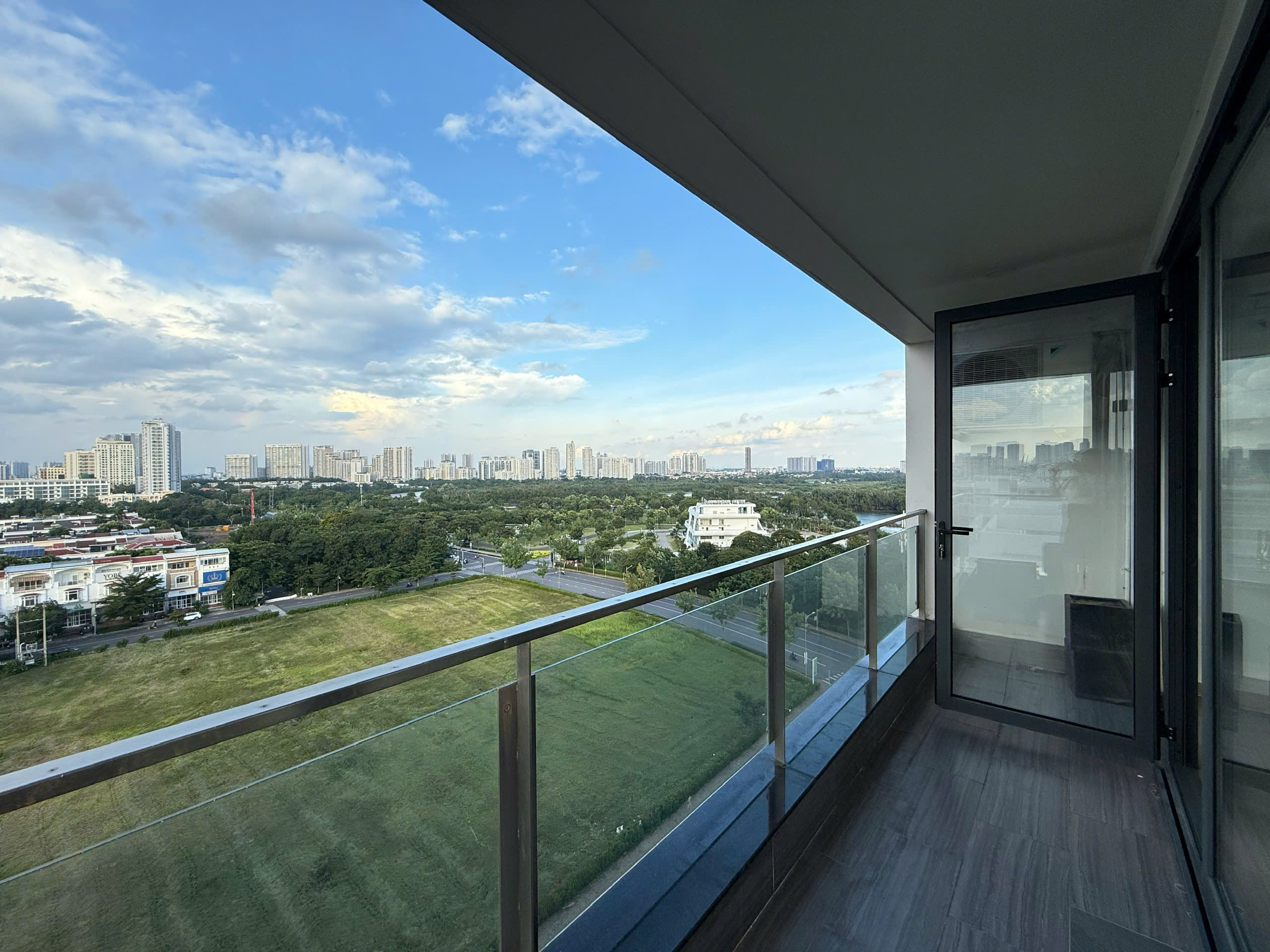 Cho thuê căn hộ Panorama Phú Mỹ Hưng, Quận 7, Hồ Chí Minh, 146m2, 3pn, 2wc, view sông thoáng mát, nhà mới siêu đẹp - Ảnh 2