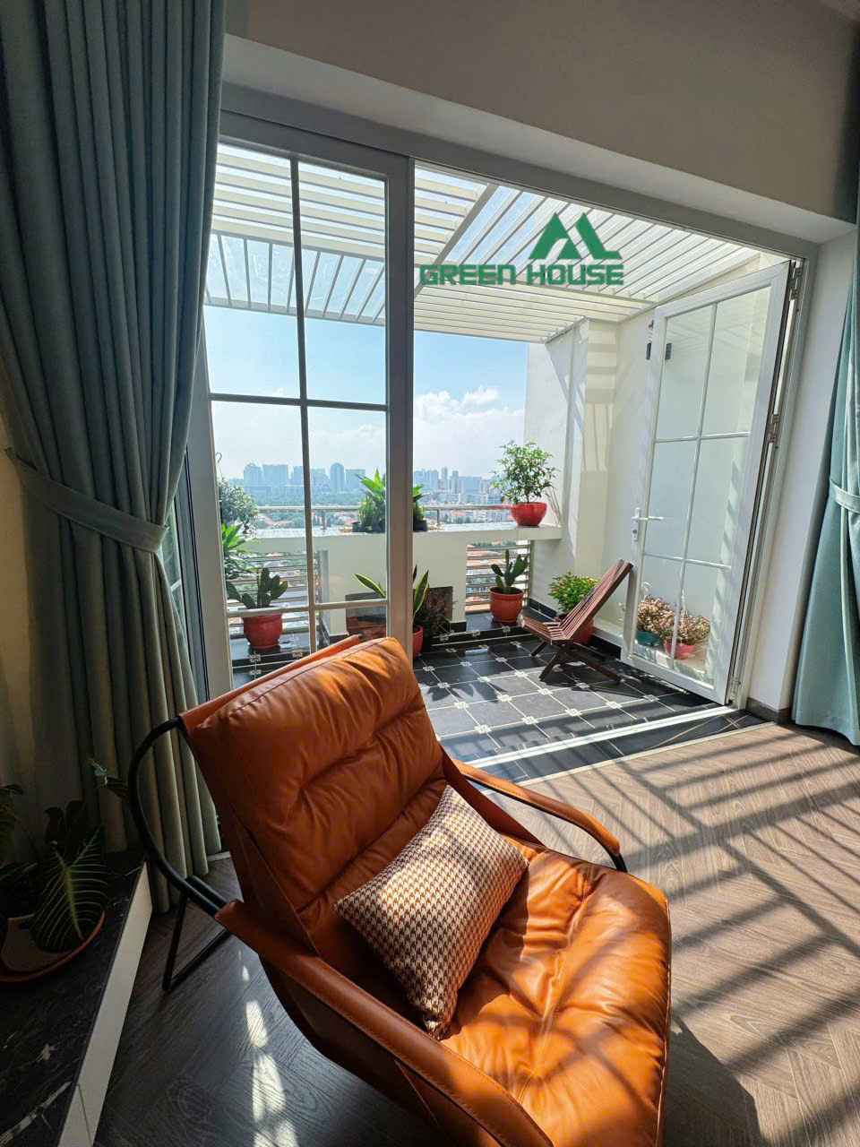 Bán, Cho thuê căn hộ Penthouse Park View Phú Mỹ Hưng, Quận 7, Đẳng cấp thượng lưu, 203m2, 3pn, 3wc, sân vườn ngắm pháo hoa, đầy đủ nội thất cao cấp, vào ở ngay - Ảnh 3