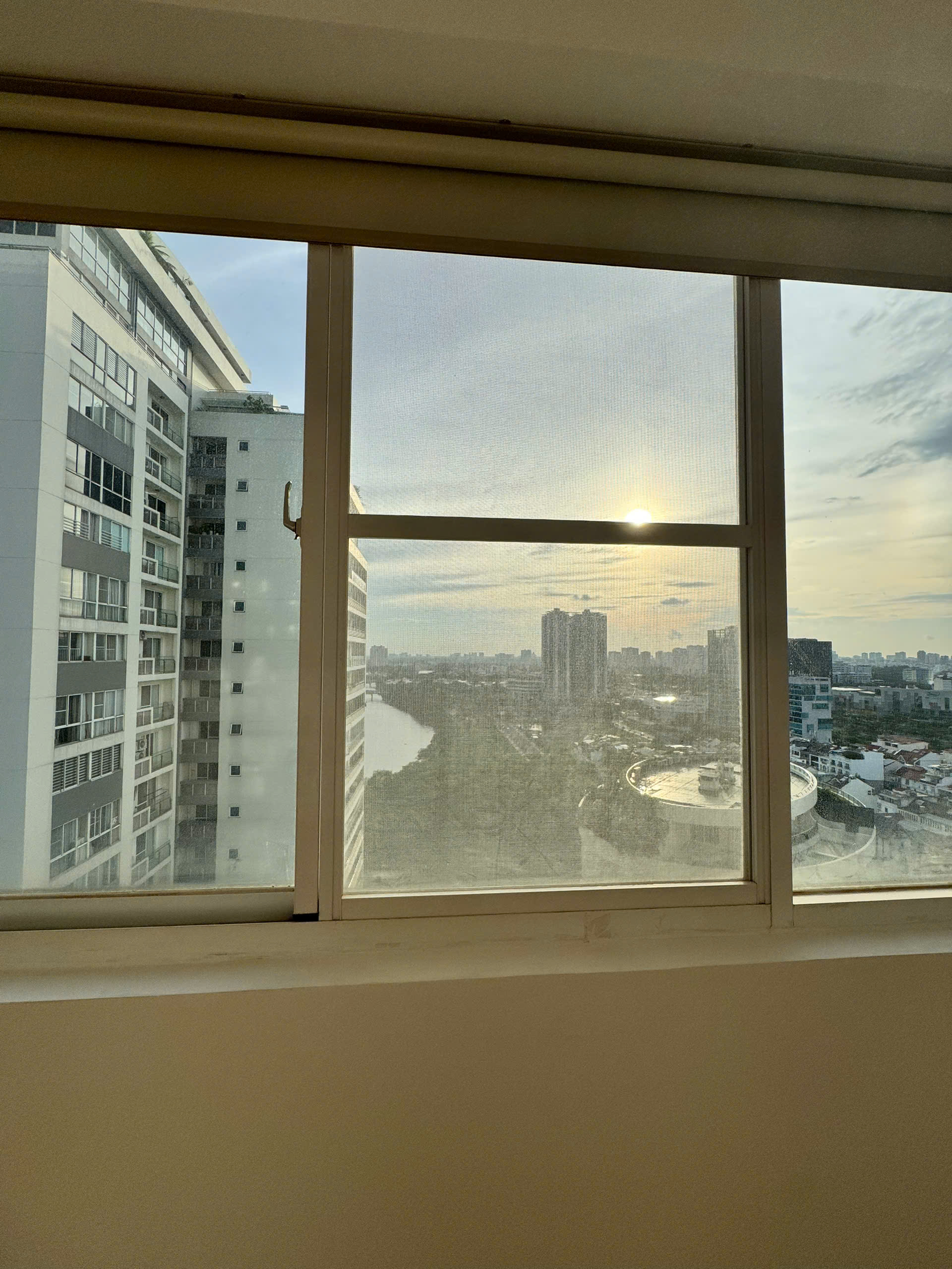 Cho Thuê Căn Hộ Chung Cư Riverpark Residence, Quận 7, tầng câo, view sông, 146m2, 3pn, đầy đủ nội thất - Ảnh 4